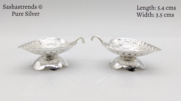 Pure silver heart diya/lamp- pure silver gift items- silver pooja items for home, return gift for navarathri, wedding & housewarming
