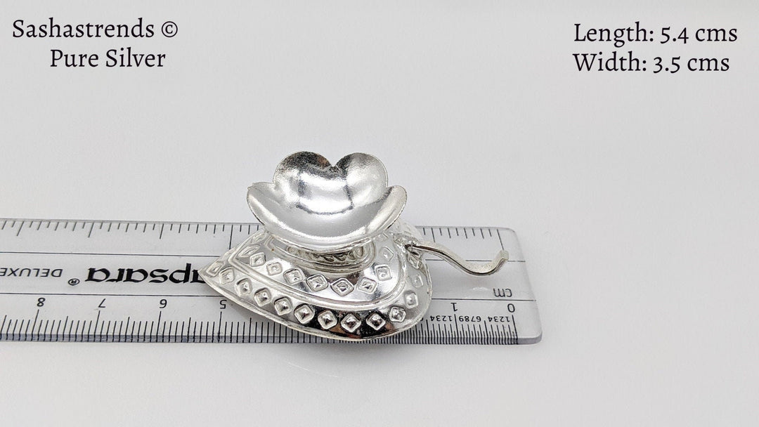 Pure silver heart diya/lamp- pure silver gift items- silver pooja items for home, return gift for navarathri, wedding & housewarming
