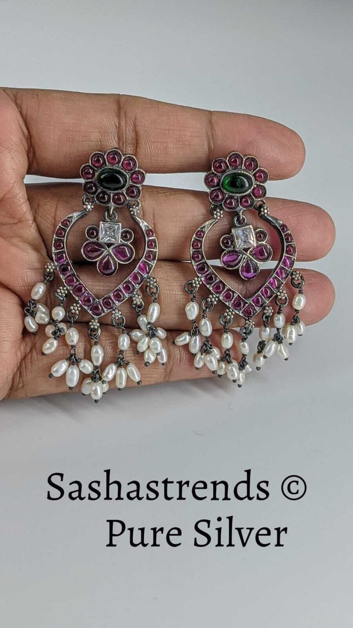 Sangavi Earring